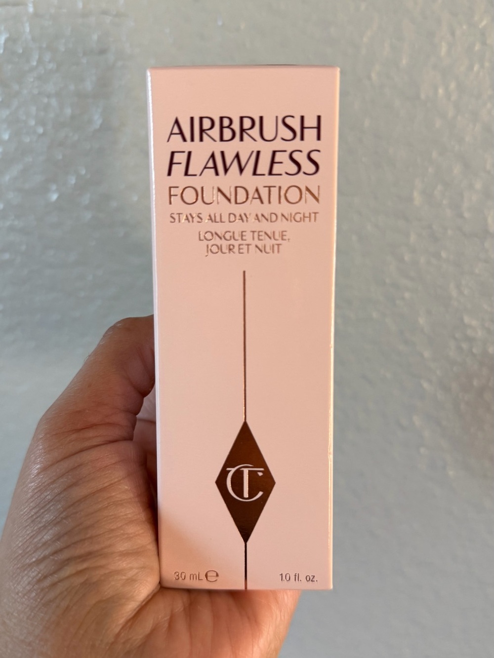 Charlotte Tilbury Airbrush Flawless Foundation - 8warm/chaud new